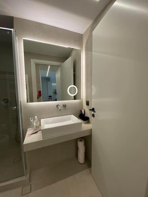 Sapfo Luxury Apartment 1 In Athene Buitenkant foto
